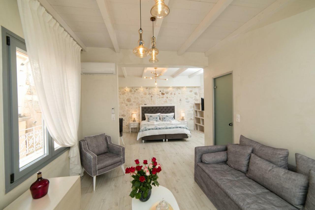 Jacuzzi Suite In The Heart Of Oldtown Rethymno  ภายนอก รูปภาพ