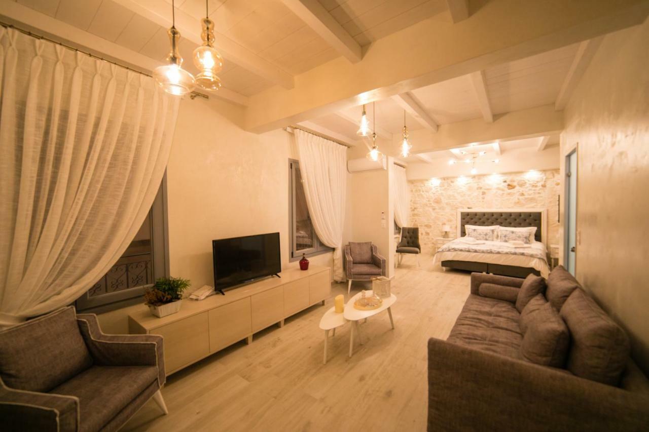 Jacuzzi Suite In The Heart Of Oldtown Rethymno  ภายนอก รูปภาพ