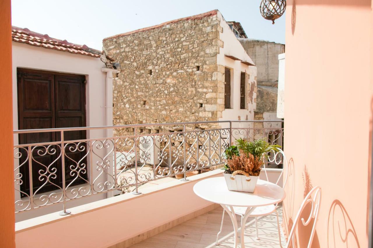 Jacuzzi Suite In The Heart Of Oldtown Rethymno  ภายนอก รูปภาพ